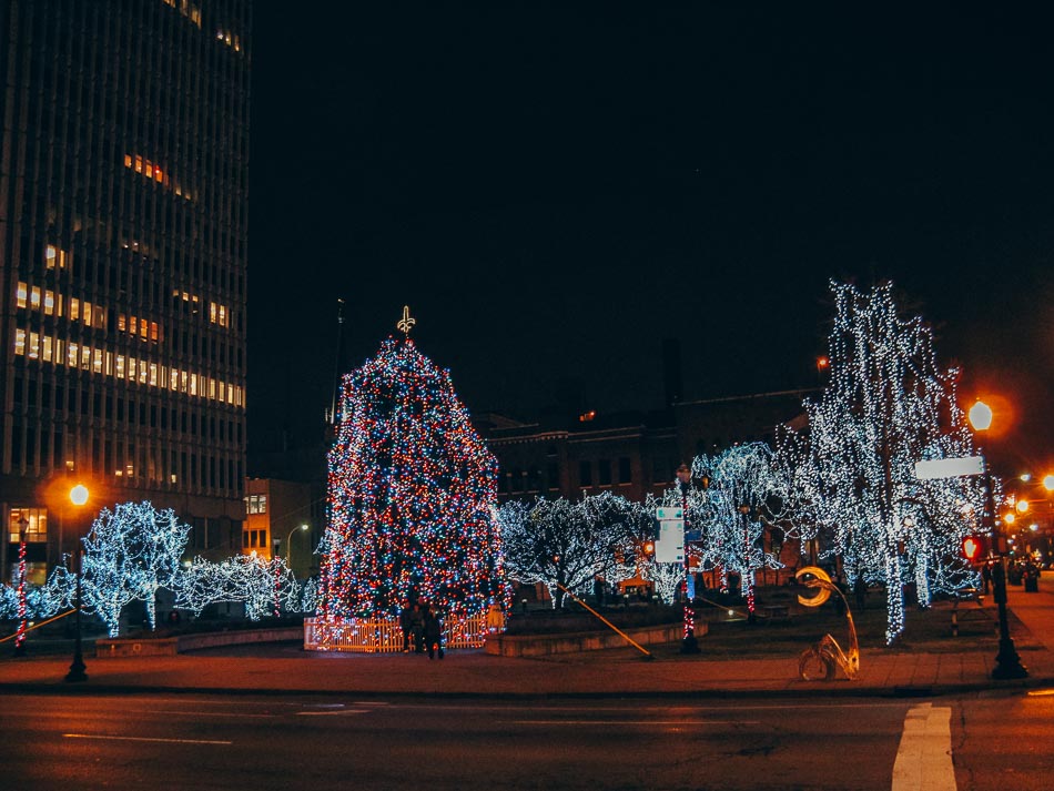 Christmas Lights in Louisville, Kentucky at Jefferson Square for Light Up Louisville