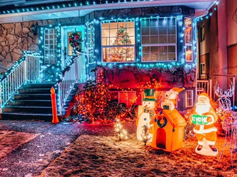 Where to Find the Best Christmas Lights in Louisville (with a map