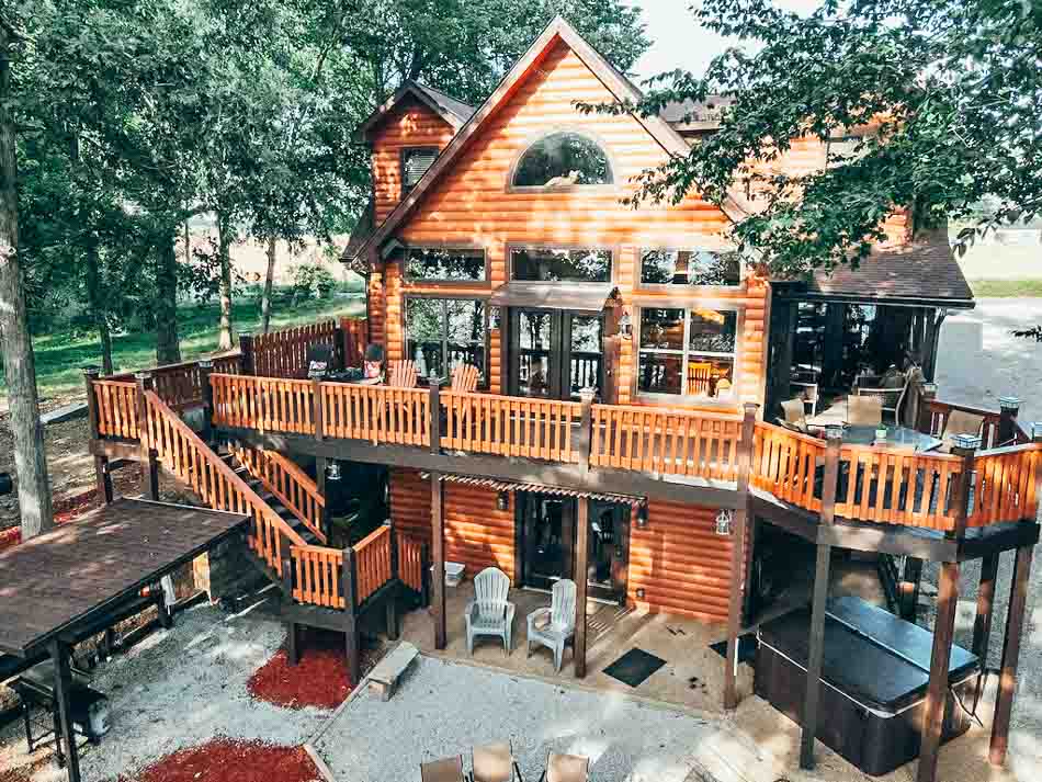 barren river cabin with hot tub in kentucky