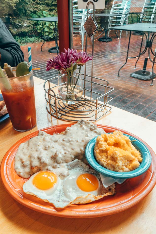 biscuits and gravy from doodle in lexington kentucky