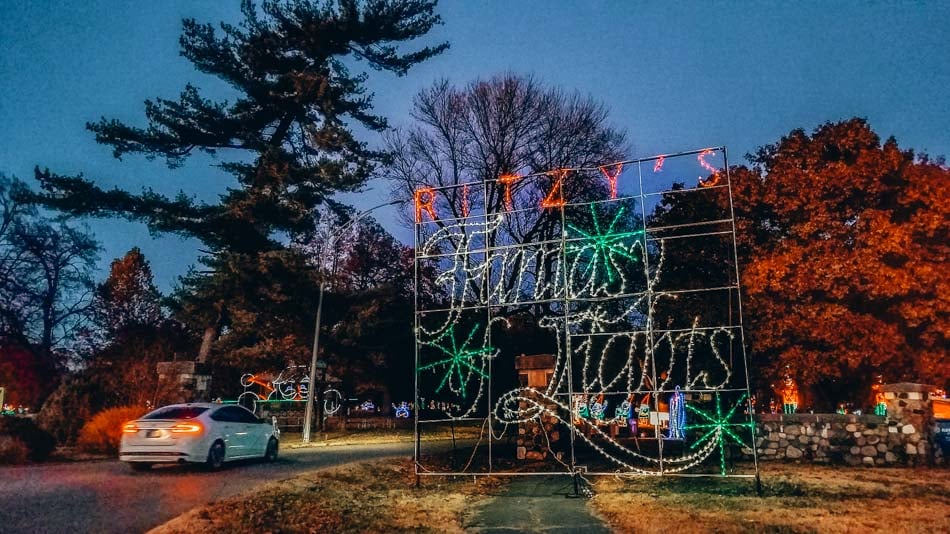 ritzy's fantasy of lights in evansville indiana